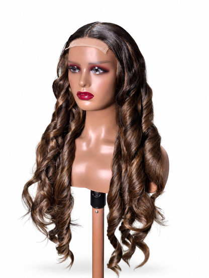 ✨ FHB Luxe Body Wave – Human Hair Blend Wig-OT4L